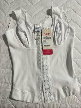 M&D White Front-Closure Shapewear Tank